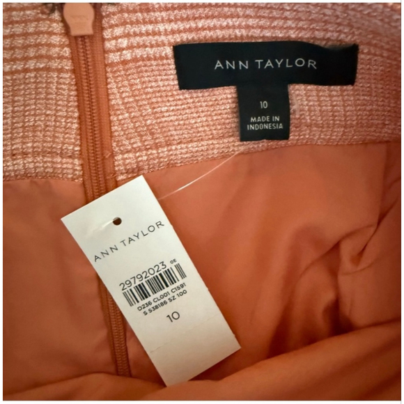 Ann Taylor Houndstooth Skirt 10 | Salmon White Button Waist Pencil Skirt NWT - Picture 8 of 9